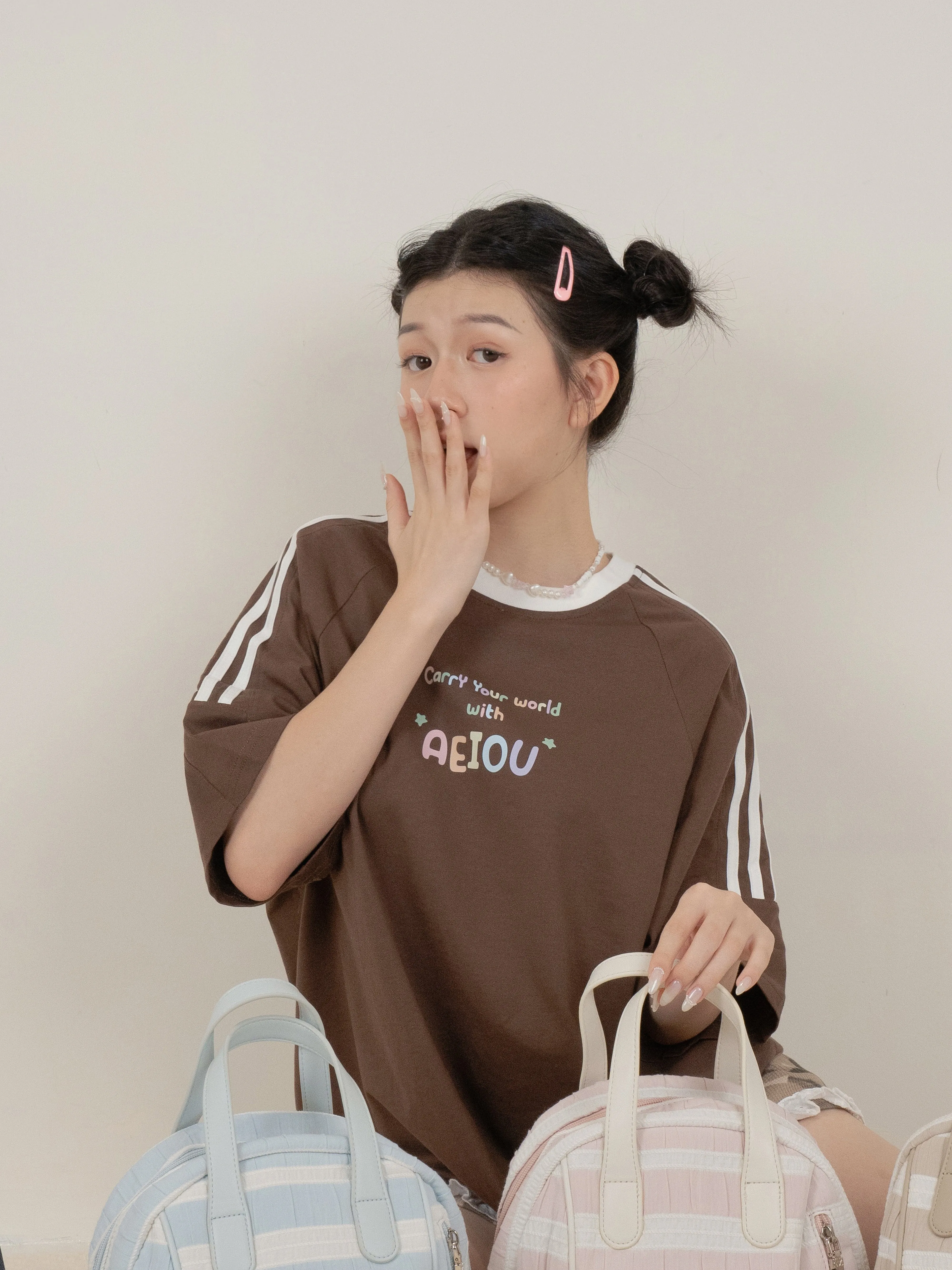 AEIOU T-Shirt Collection BROWN