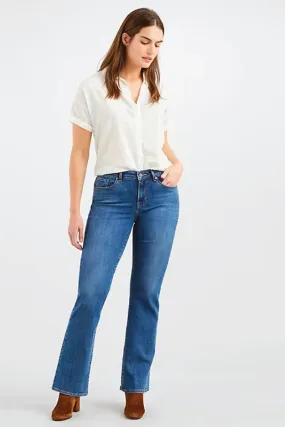 Classic Bootcut Jeans