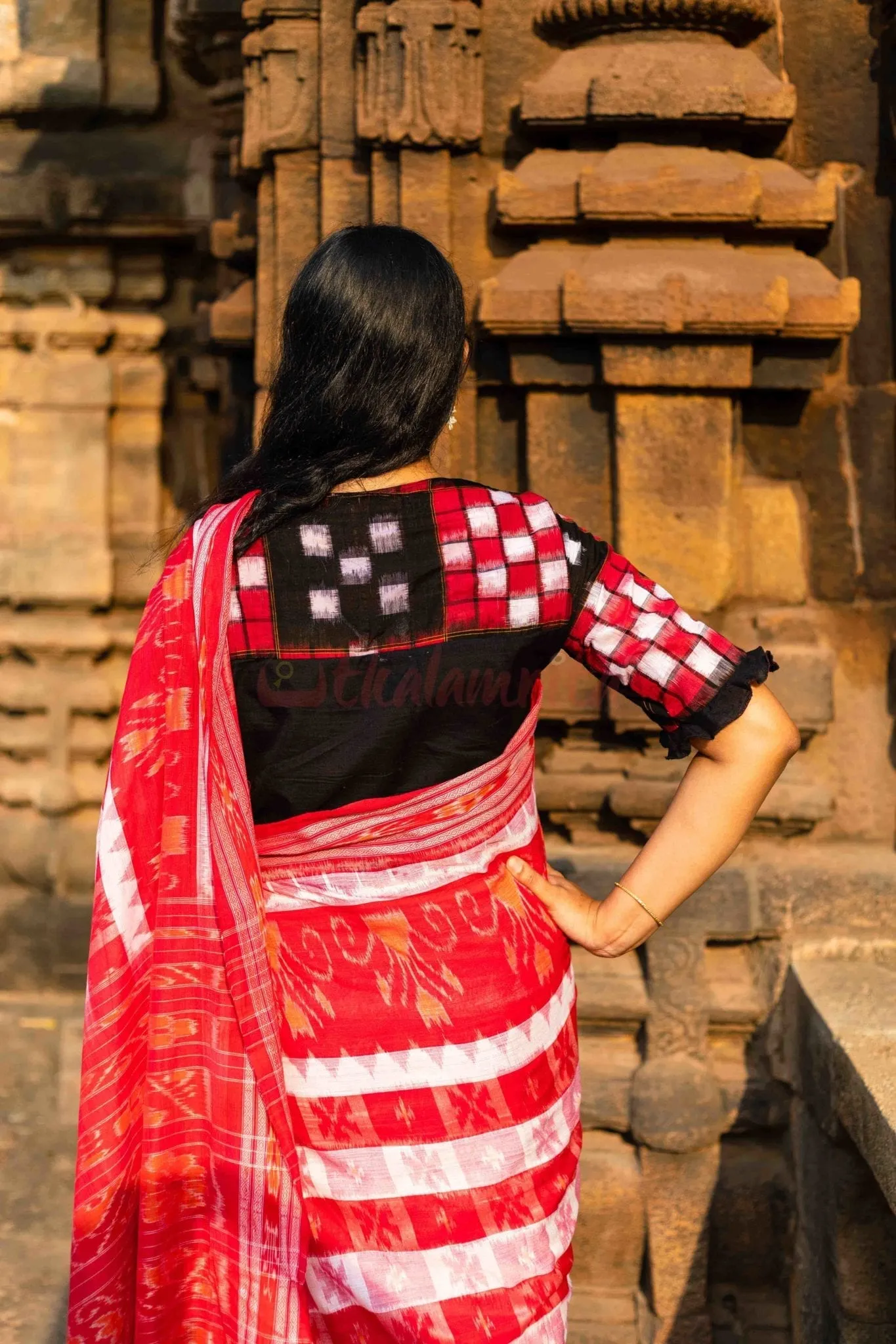 Red Black White Beauty (Blouse)